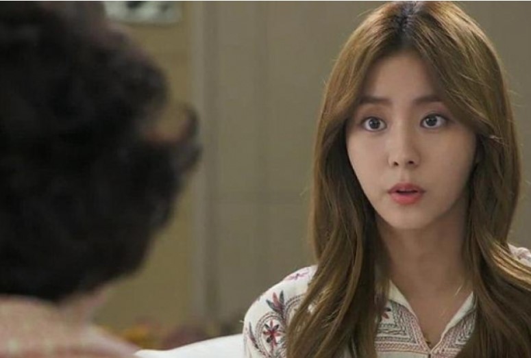 Bà nội trông cháu đòi 8 triệu/ tháng mà tối ngày lười biếng, tôi bắt buộc phải ra tay trị