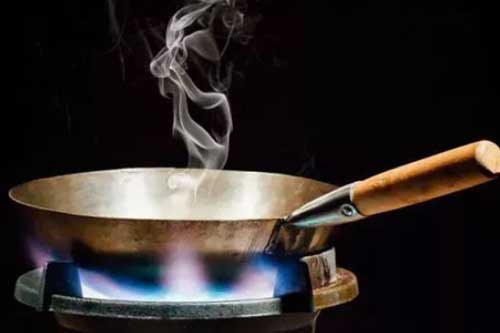 4 thói quen khi nấu nướng là thủ phạm âm thầm có thể “đoạt mạng” cả nhà bạn