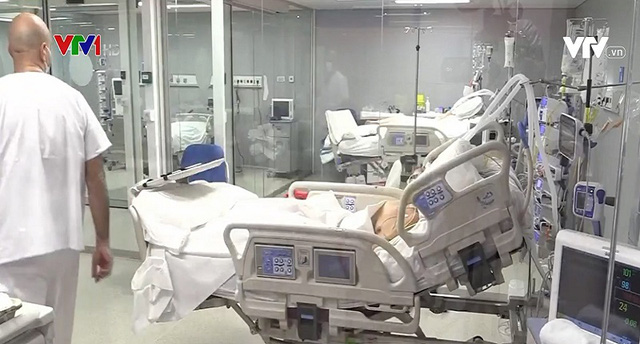 L&#xE0;n s&#xF3;ng COVID-19 m&#x1EDB;i &#x111;ang qu&#xE9;t qua h&#x1A1;n 110 qu&#x1ED1;c gia tr&#xEA;n th&#x1EBF; gi&#x1EDB;i