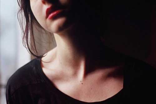 Dẫn bạn trai về ra mắt vừa gặp mẹ tôi đã khóc lóc và chẳng nói được tiếng nào rồi ngất