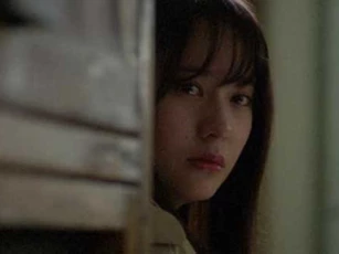 Thật không thể ngờ chồng dám làm "chuyện ấy" với em họ ngay khi tôi đang ở phòng bên cạnh