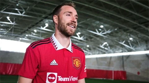 Eriksen nói gì trong lần đầu ra mắt MU?