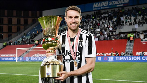 Juventus hủy hợp đồng với Aaron Ramsey