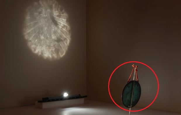 Báu vật cất giấu 5 năm trong bảo tàng Mỹ, chuyên gia chiếu ánh sáng: Kết quả không thể ngờ