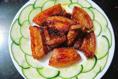 B&#x1ECF; th&#x1EE9; n&#xE0;y v&#xE0;o r&#xE1;n th&#x1ECB;t m&#xF3;n &#x103;n th&#x1A1;m n&#x1EE9;c, b&#xEC; gi&#xF2;n tan, m&#x1EB9; ch&#x1ED3;ng kh&#xF3; t&#xED;nh c&#x169;ng g&#x1EAD;t g&#xF9; khen kh&#xE9;o