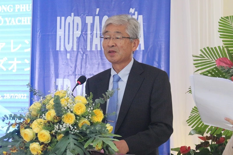 Ông Kouda Shin Ichi – Phó Thị trưởng thành phố Yachiyo phát biểu tại buổi toạ đàm.