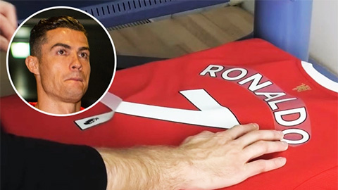 Chưa biết đi hay ở, áo đấu Ronaldo vẫn cháy hàng