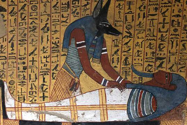 Quét xác ướp cô gái Ai Cập 2.700 tuổi, bộ xương khiến các nhà khoa học giật mình