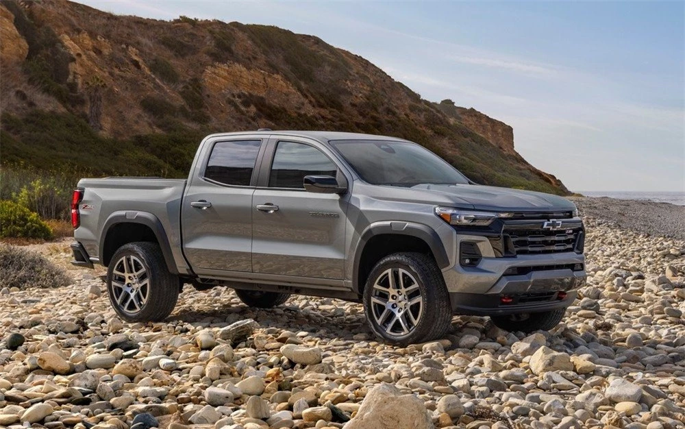 chevrolet-colorado-2023-4