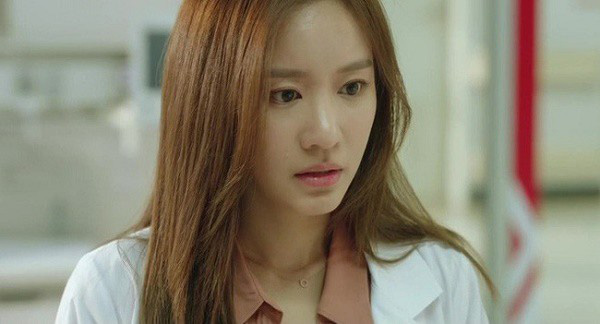 "Giặc bên Ngô" khóc lóc vật vã khi biết chồng sắp cưới là tình cũ của chị dâu, nhưng lời hủy hôn từ nhân vật chính mới khiến tôi điêu đứng