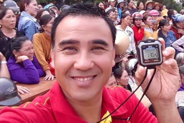 Quyền Linh thừa nhận mình là "ông thần ăn gian", lý do phía sau khiến ai cũng xúc động