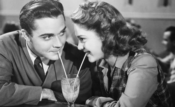 50 năm trước, cuộc sống thế giới có dễ dàng hơn hiện tại? Mua nhà rẻ hơn, một người đi làm vẫn đủ nuôi gia đình ở Mỹ