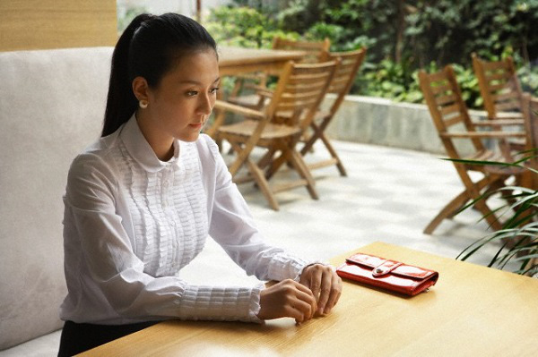 Bố chồng lấy 3 cuốn sổ tiết kiệm trị giá 1,5 tỷ chia đều cho các con nhưng sự việc sau đó khiến mẹ chồng tôi phải buông ra những câu nói đau điếng