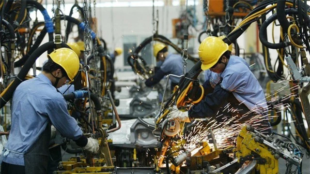 Vì sao hoạt động sản xuất của Trung Quốc sụt giảm? - Ảnh 1.