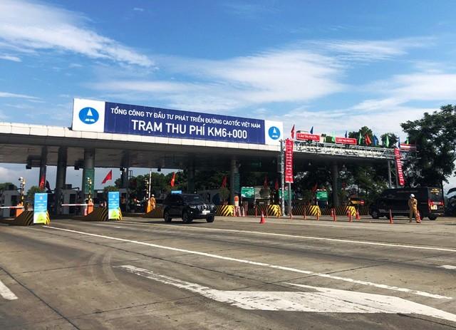 Nhiều lỗi phát sinh khi qua trạm thu phí không dừng