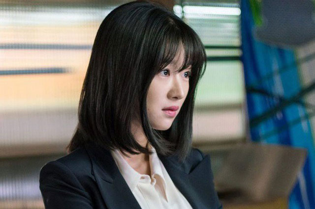 Tân hôn xong mẹ chồng bắt bán đất trả nợ cho nhà chồng, tôi đáp trả khiến bà nghẹn đắng