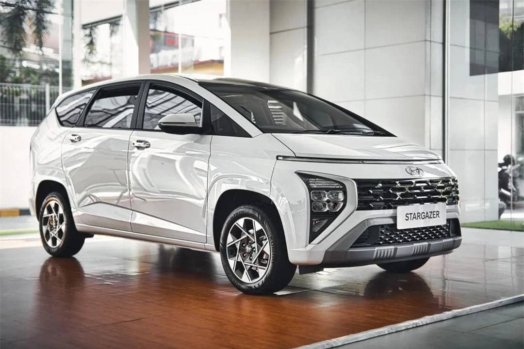 Cận cảnh Hyundai Stargazer 'bằng da bằng thịt' - Đối thủ 'khó nhằn' của Mitsubishi Xpander 165474