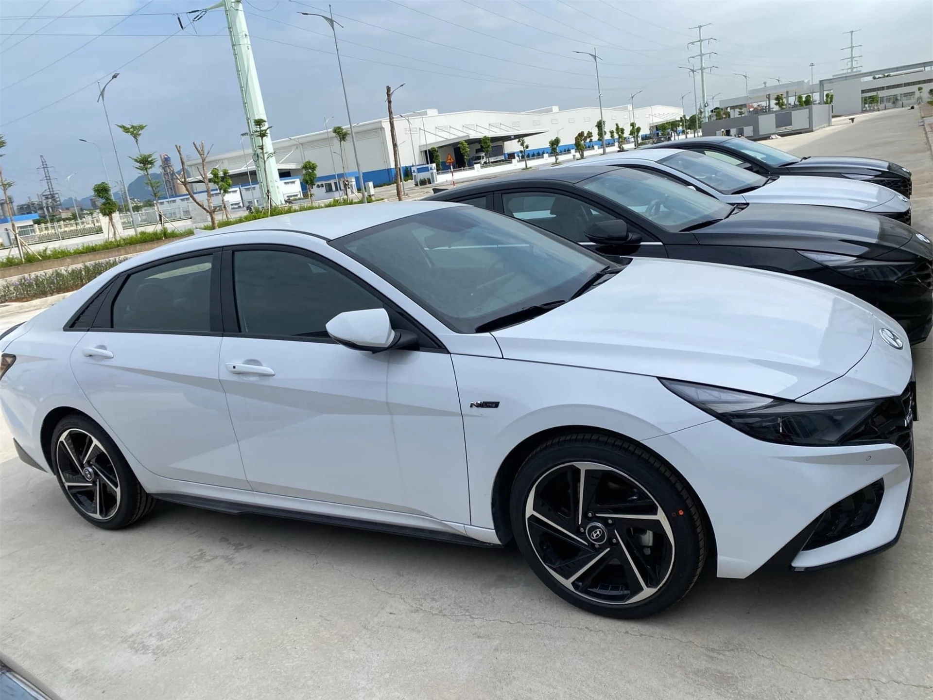 hyundai-elantra-2023-8