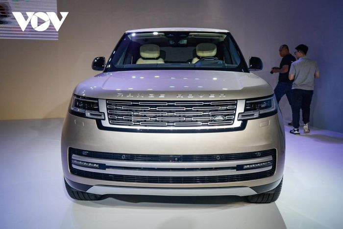 Range Rover SWB P400 First Edition giá gần 12 tỷ đồng có gì đặc biệt?