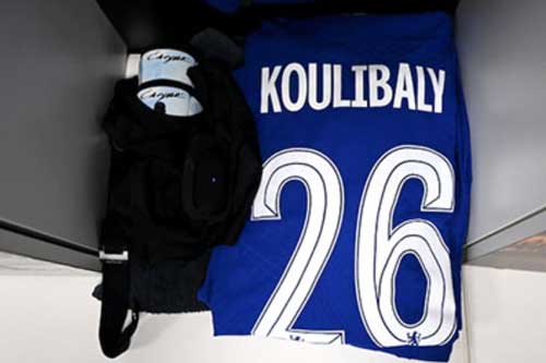 Koulibaly gọi điện hỏi xin John Terry số 26 tại Chelsea