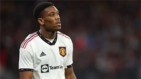 Martial lỡ trận MU vs Brighton, Ronaldo lại có cơ hội đá chính