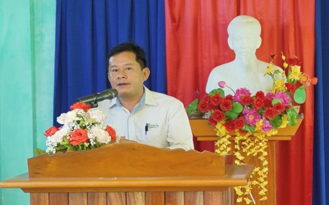 Ông Trần Vũ Hoài - Giám đốc kinh doanh công ty bia Carlsberg Việt Nam tại Quảng Bình - phát biểu trong lễ khánh thành