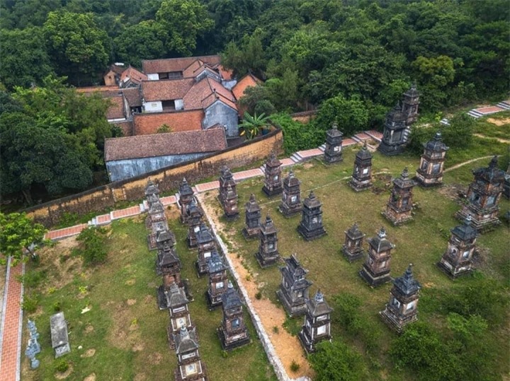 Vẻ thanh tịnh ở ngôi cổ tự có khu vườn tháp đẹp và lớn nhất Việt Nam  - 8