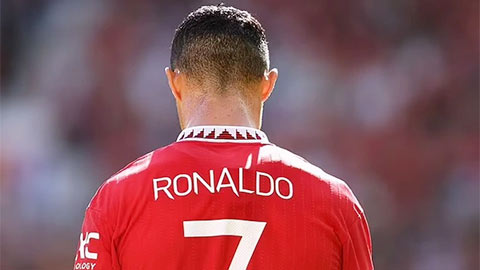 MU quá đau đầu với Ronaldo
