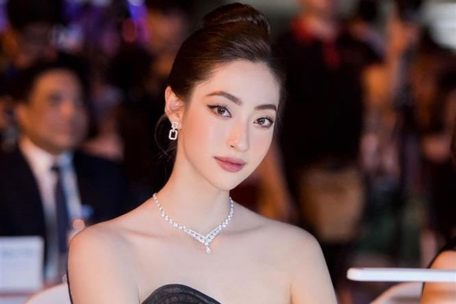 Hoa hậu Lương Thùy Linh khoe điểm tốt nghiệp đại học, kết quả khiến fan 'phục sát đất'