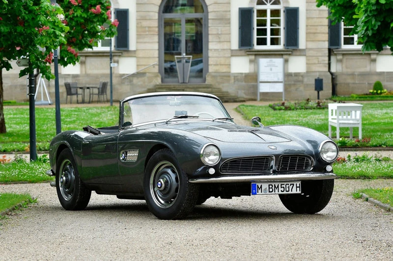 1. BMW 507.