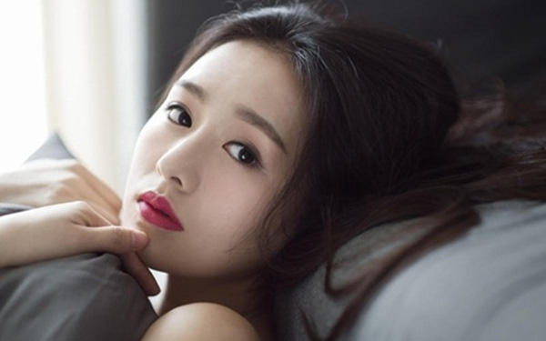 Nhà tôi thách cưới 100 triệu nhưng mẹ chồng vẫn vui vẻ đồng ý, giữa đám tiệc bà lại "trả đũa" thâm sâu khiến tôi tái mặt