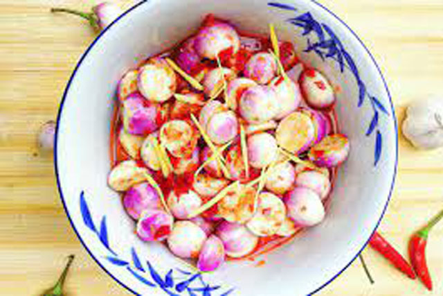 Cà pháo muối xổi nhớ làm thêm bước này, cà trắng phau, giòn tan, không đắng