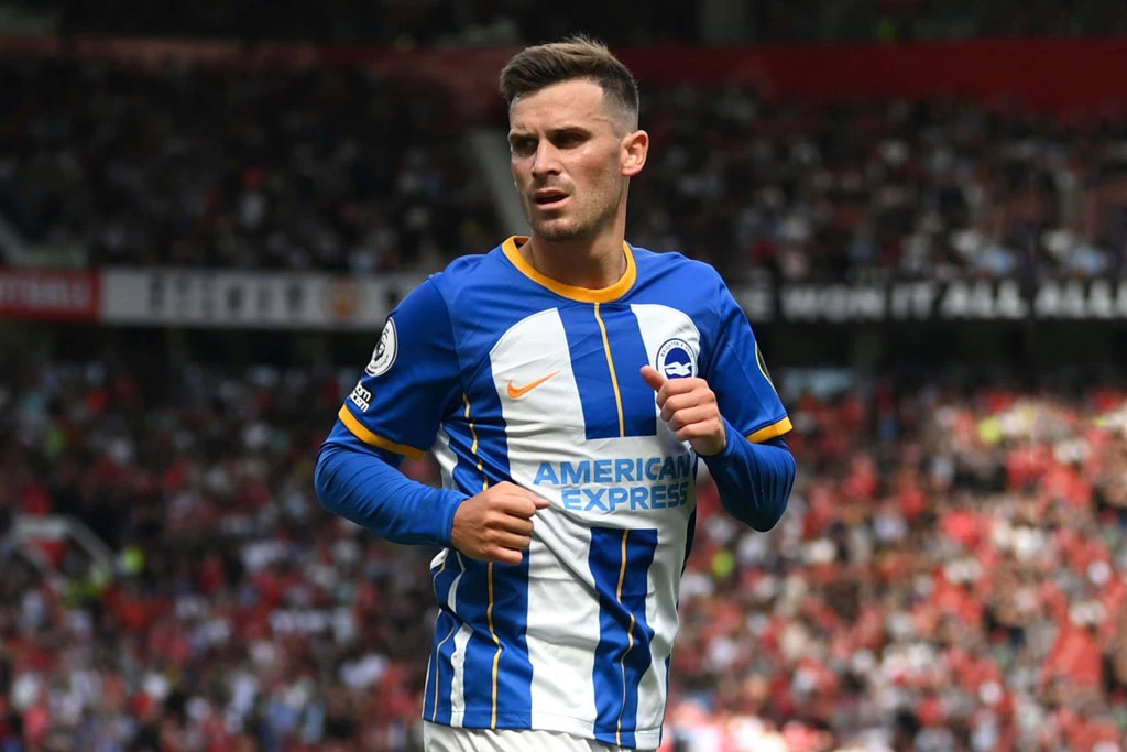 Tiền vệ cánh trái: Pascal Gross (Brighton).