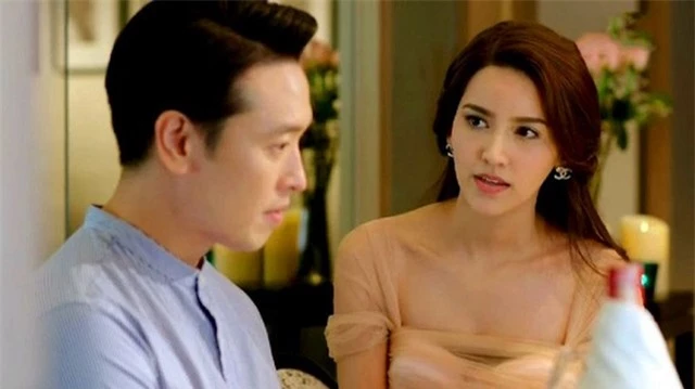Mời sếp đến ăn tân gia, không ngờ ngay ngày hôm sau tôi bị thôi việc, thấy tôi thắc mắc thì cô thư ký ghé tai nói nhỏ một tin sét đánh - Ảnh 1.