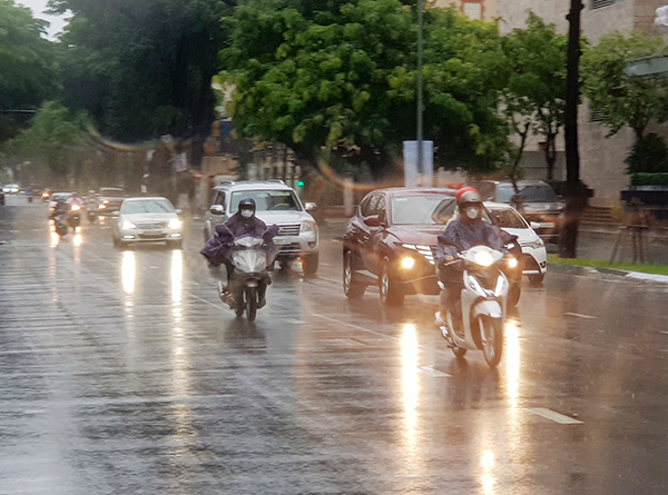 Từ tối qua 7/8 đến sáng nay 8/8, Đà Nẵng mưa rào và dông, có nơi mưa to.