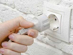 Có cần rút phích cắm máy giặt sau khi sử dụng: Nhiều người dùng chục năm vẫn làm sai