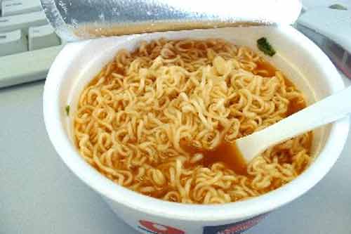 Thực phẩm bạn tuyệt đối không nên ăn trước khi ngủ