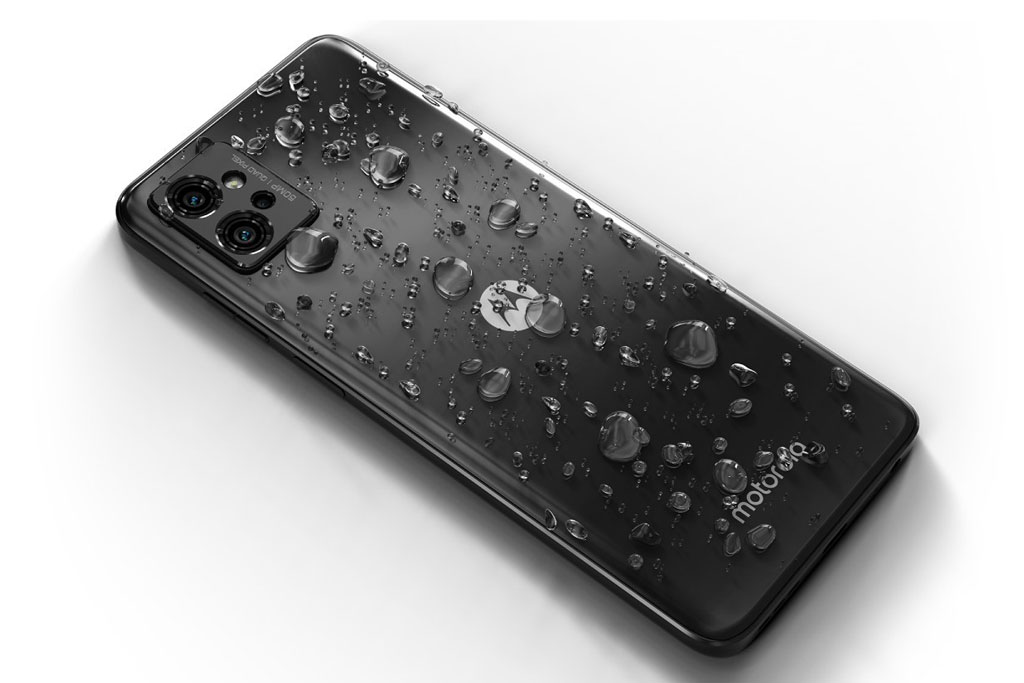 Trên tay smartphone chống nước, RAM 4 GB, sạc 30W, giá gần 4 triệu đồng