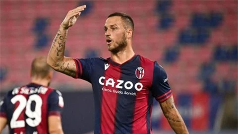 Bologna tuyên bố Arnautovic là vô giá, không bán cho Man  United