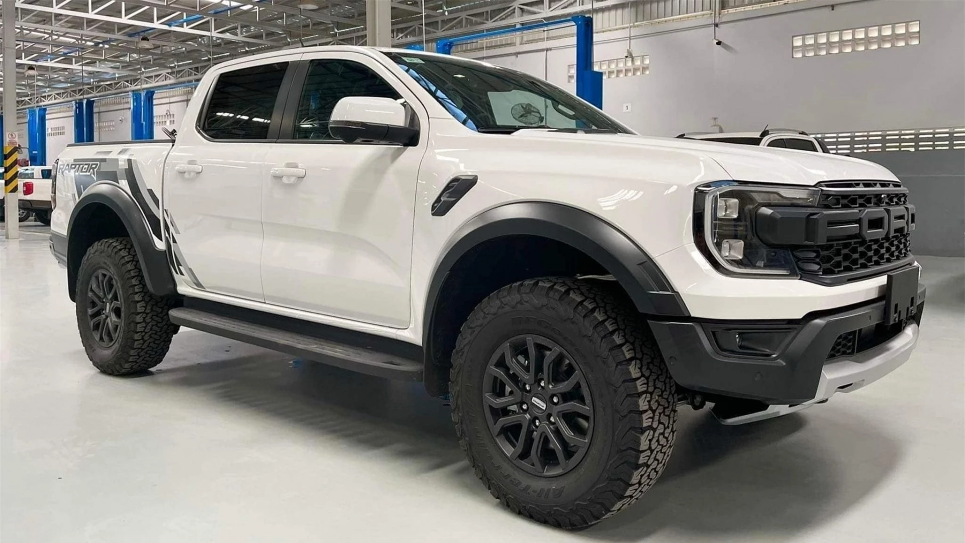 ford-ranger-raptor-2022-6-7863