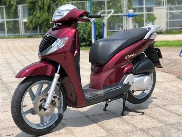 Honda SH 2022 bị 'ngó lơ', khách Việt 'quay xe' sang SH 150i nhập Ý đời cũ bằng giá 168804