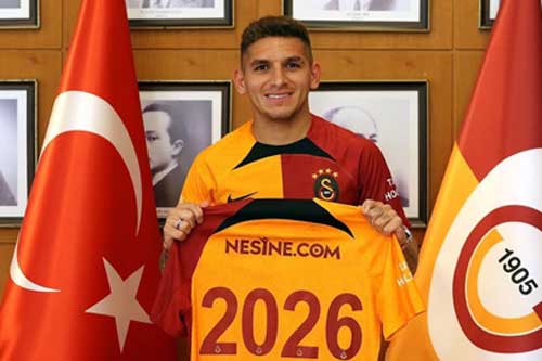 Arsenal chia tay cầu thủ thứ 9 trong Hè 2022