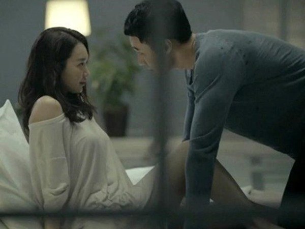 Khi một người phụ nữ ngoại tình về nhà sẽ dọn sạch sẽ 4 chỗ này, chuẩn 99%