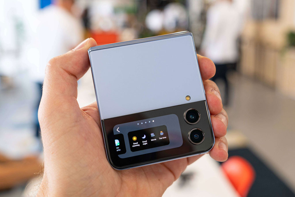 Samsung Galaxy Z Flip4 5G trình làng, giá khởi điểm 23,99 triệu đồng tại Việt Nam