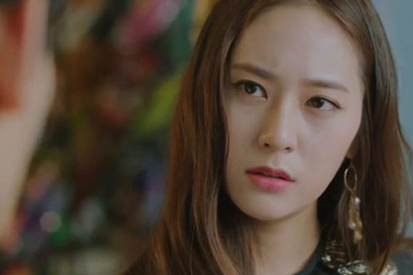 Trót dại lên giường với bạn thân, tôi hốt hoảng khi tỉnh dậy thấy người này lừng lững ngồi bên