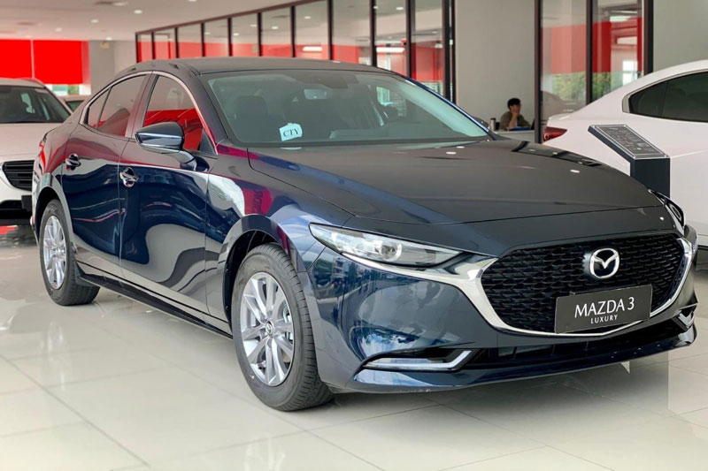 Loạt xe sedan hạng C giảm giá mạnh nhất tháng Ngâu: Mazda 3, Kia K3 “so găng”
