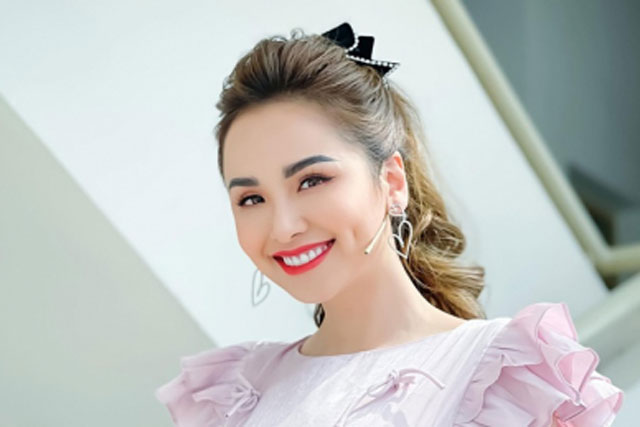 Hoa hậu Diễm Hương hé lộ thời điểm sinh con thứ 2 giữa tin đồn kết hôn lần 3 với đại gia