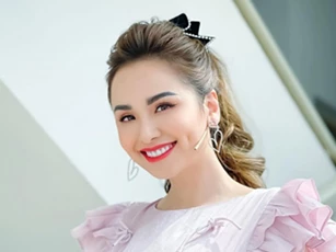Hoa hậu Diễm Hương hé lộ thời điểm sinh con thứ 2 giữa tin đồn kết hôn lần 3 với đại gia