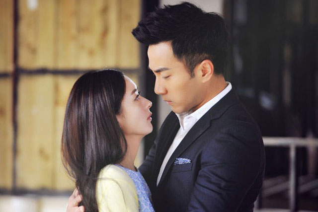 Mẹ chồng xồng xộc xông vào phòng riêng rồi mắng "ban ngày cũng không yên", chồng tôi chữa thẹn bằng tuyên bố khiến bà điếng người