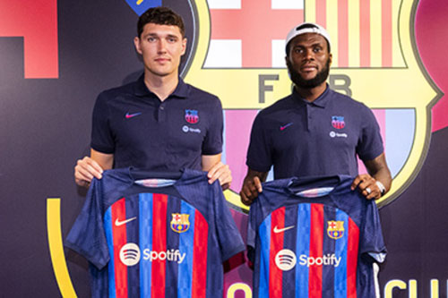 Chưa được Barcelona đăng ký, Christensen và Kessie có thể phải ra đi tự do